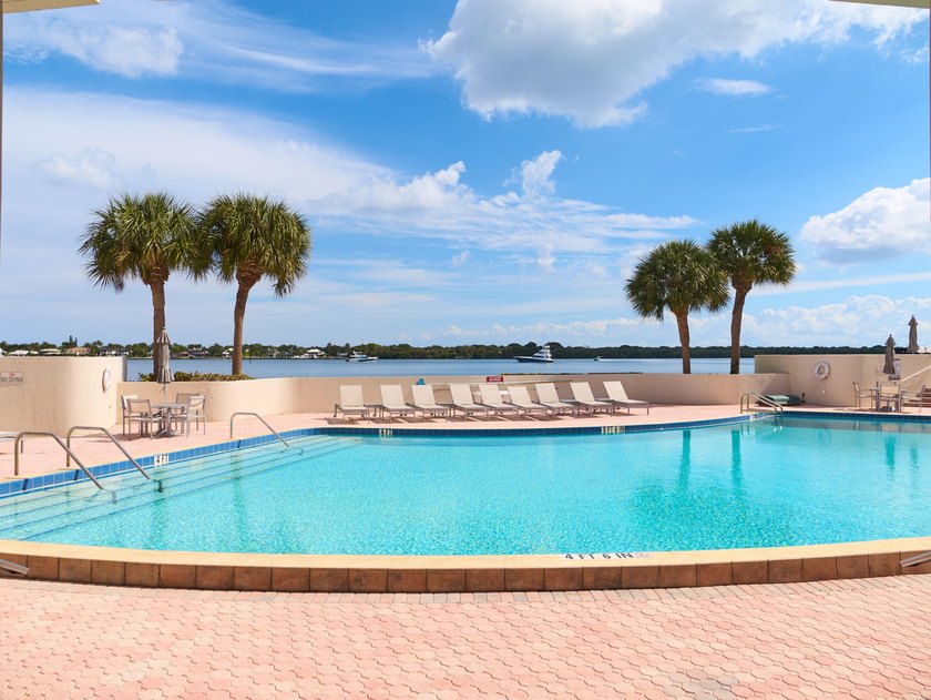 Sophisticated, elevated, and fully reimagined, this 2-bedroom - photo 27