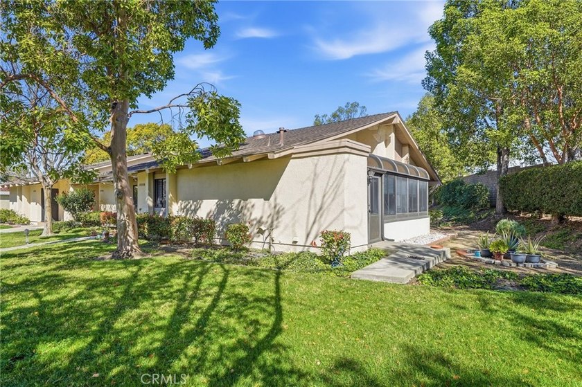 Well-maintained 3-bedroom, 2-bath home in the prestigious - photo 3