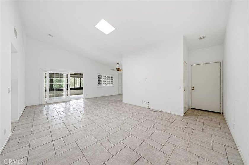 Well-maintained 3-bedroom, 2-bath home in the prestigious - photo 5