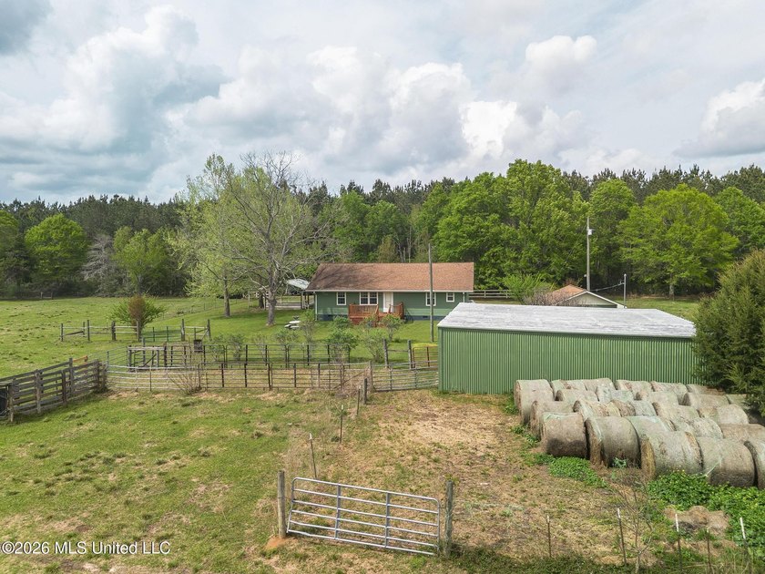 BACK ON THE MARKET! Here is your chance to capture this charming - photo 4