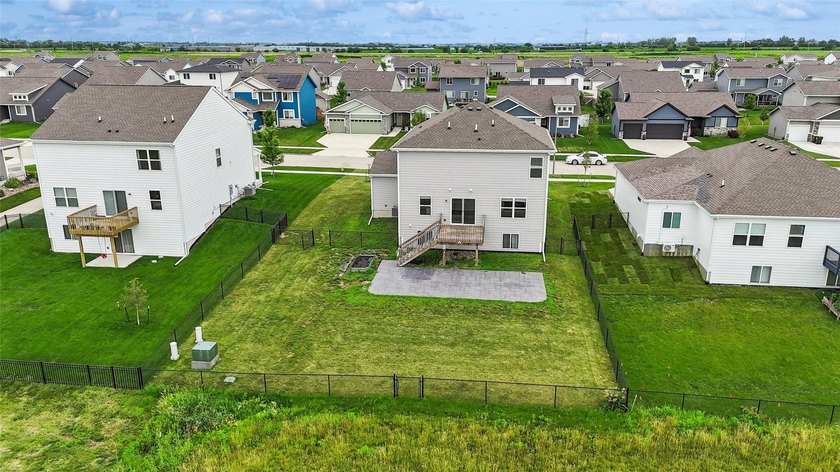 Welcome to this Stylish Two-Story home in Waukee with 4 bedrooms - photo 3