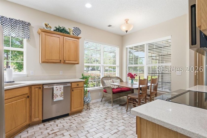 13th Hole GOLF VIEWS &amp; THE BEST VILLA OPPORTUNITY ON THE MARKET! - photo 13