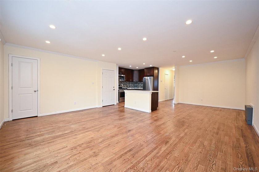 Beautifully maintained brick 2-family in prime Flushing location - photo 14
