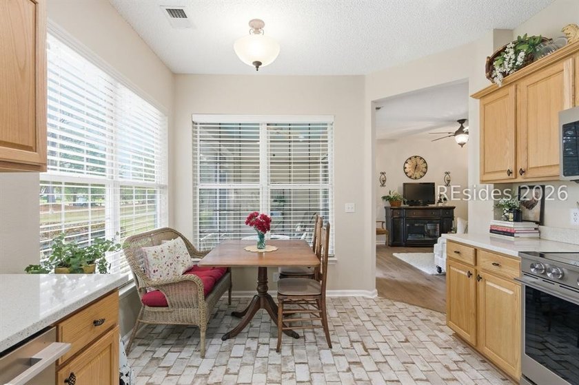13th Hole GOLF VIEWS &amp; THE BEST VILLA OPPORTUNITY ON THE MARKET! - photo 15