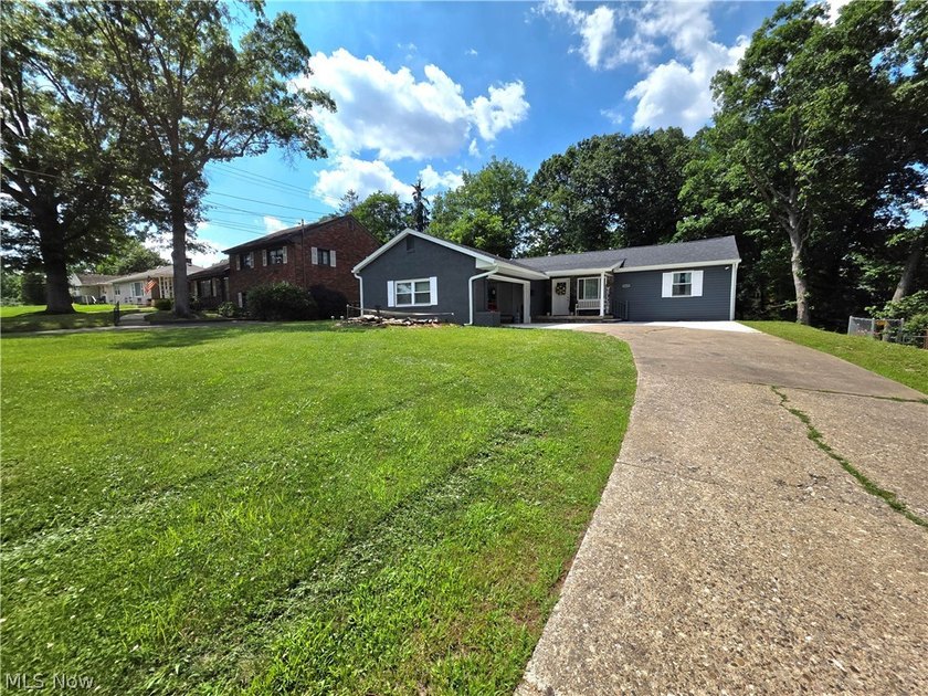 Completely Remodeled Down to the Studs - North End Parkersburg - photo 22