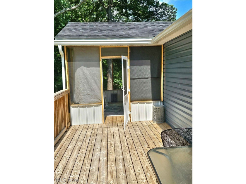 Completely Remodeled Down to the Studs - North End Parkersburg - photo 24