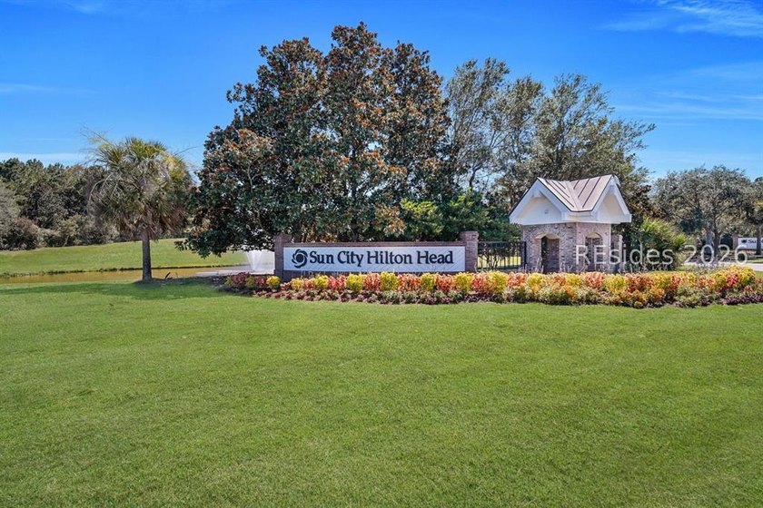 13th Hole GOLF VIEWS &amp; THE BEST VILLA OPPORTUNITY ON THE MARKET! - photo 32
