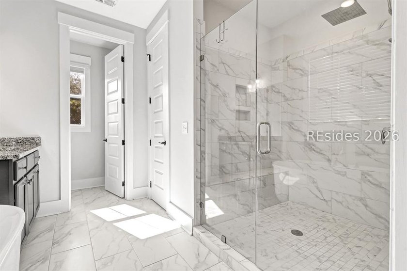 Experience refined Lowcountry living in this luxury semi-custom - photo 16