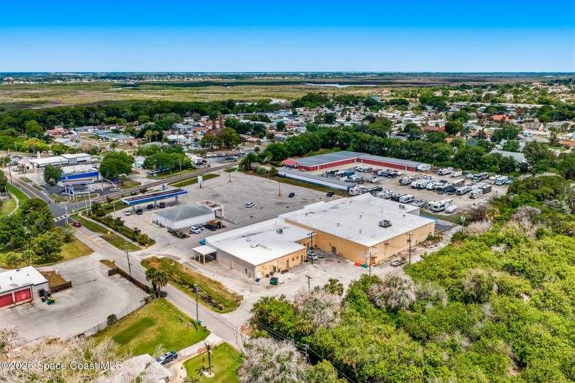 Well maintaned 26900 sf shopping Center on Merrit Island New - photo 14