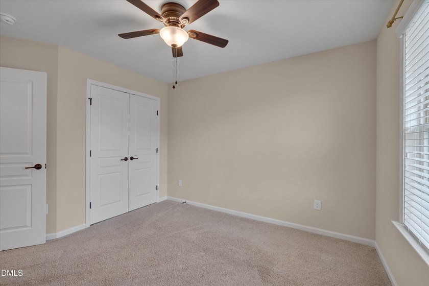 Welcome home to this beautifully maintained 3 bedroom, 2.5 bath - photo 22