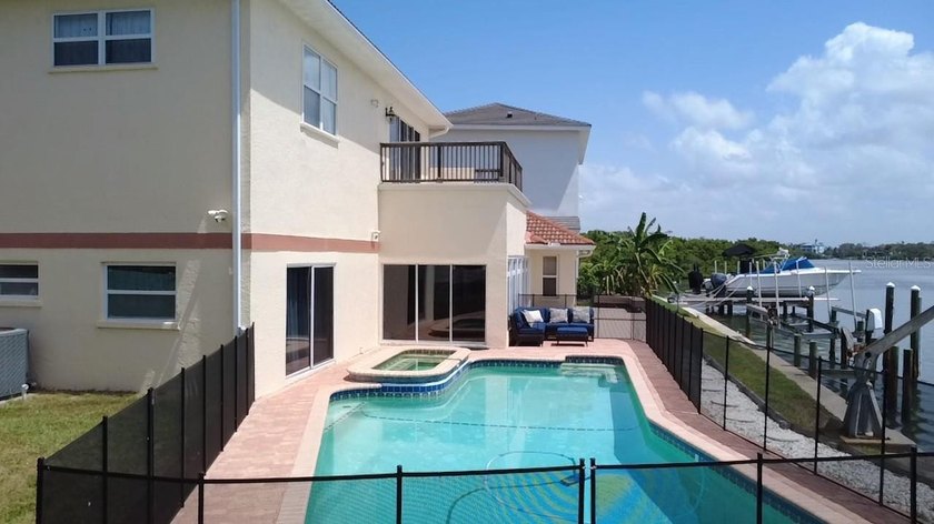 This home comes with a deeded private beach access. Welcome to - photo 3