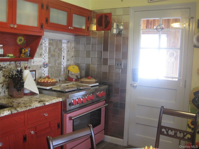 House Has *Good Bones* But Needs A Little Love. Attributes - photo 15