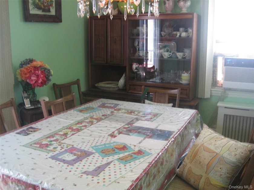 House Has *Good Bones* But Needs A Little Love. Attributes - photo 17