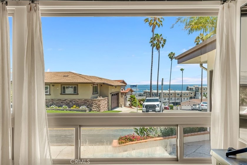 Set in the desirable upper South Shores neighborhood, this - photo 8