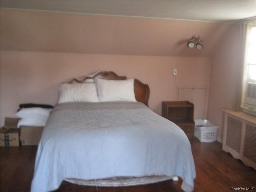 House Has *Good Bones* But Needs A Little Love. Attributes - photo 19