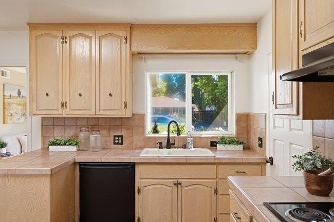 Rare opportunity on the coveted Redwood City/Atherton border! - photo 24