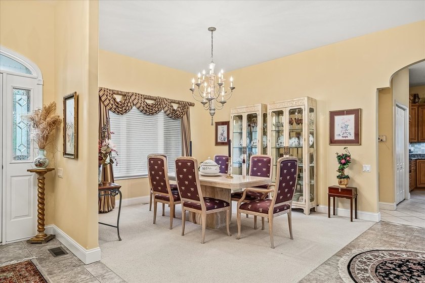 Stunning and spacious 3BR/3BA home located in the sought-after - photo 4