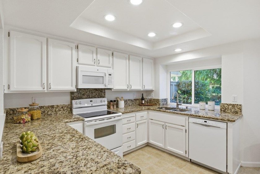 Welcome to 3111 Lake Albano Circle, a beautifully upgraded home - photo 9