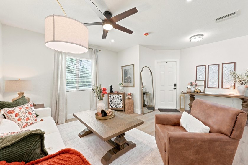Charming and move-in ready 3-bedroom, 2-bath home being sold - photo 10