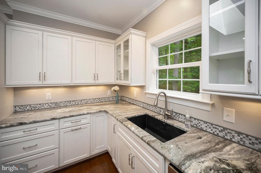 Welcome to 106 Cloverhill! This beautiful home is located on a - photo 21