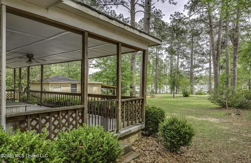 NEW PRICE!!! Welcome to this adorable home in Florence MS with a - photo 6
