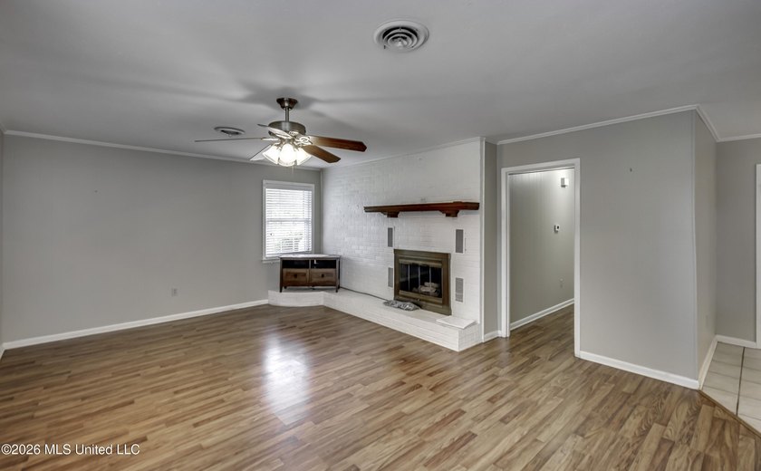 NEW PRICE!!! Welcome to this adorable home in Florence MS with a - photo 8