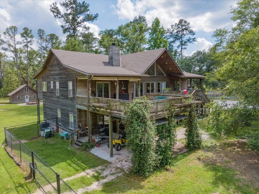 OPEN HOUSE MAY 17th 1-3 pm! A stunning country estate sited on 7 - photo 6