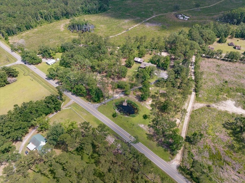OPEN HOUSE MAY 17th 1-3 pm! A stunning country estate sited on 7 - photo 9
