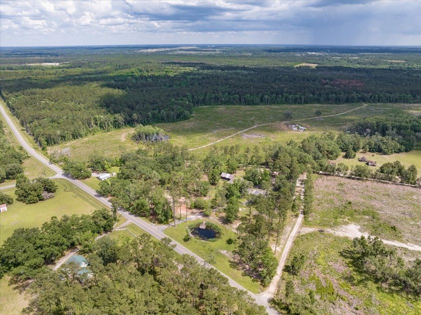 OPEN HOUSE MAY 17th 1-3 pm! A stunning country estate sited on 7 - photo 10