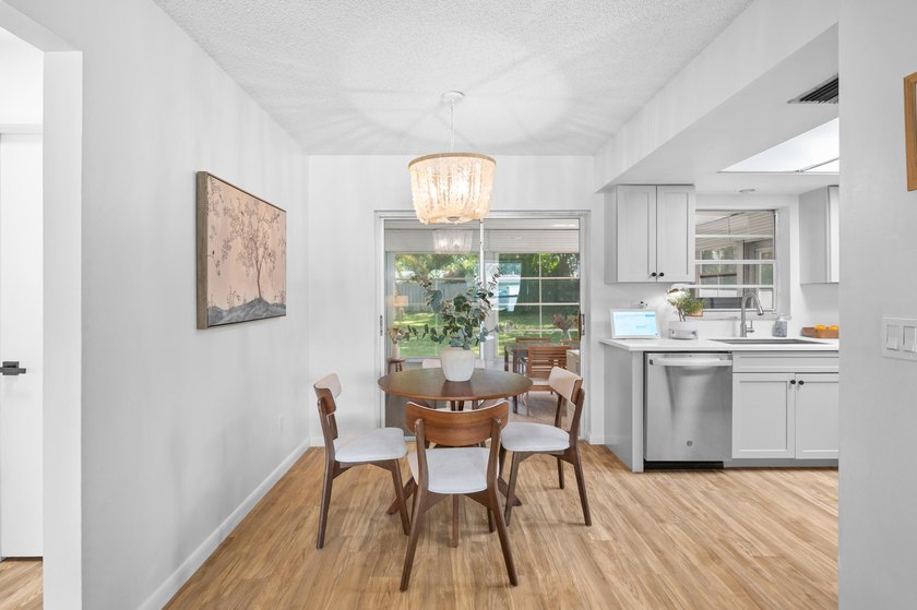 Modernized, Move-In Ready Gem on a Huge Quarter-Acre Lot! - photo 6
