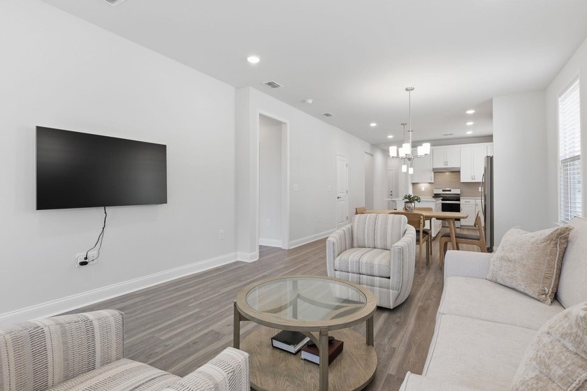 Experience Resort-Style Living Every Day in One of North Myrtle - photo 12