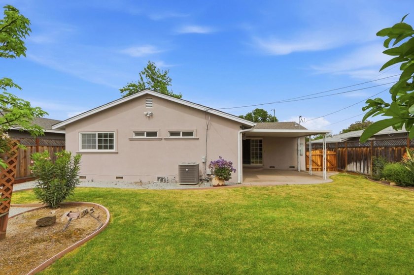Welcome to this Beautifully updated 3-bedroom, 2-bath home - photo 26
