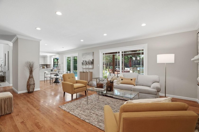 PRIZED CORNER LOT WITH STUNNING REMODEL IN SERENE ALMADEN | - photo 15