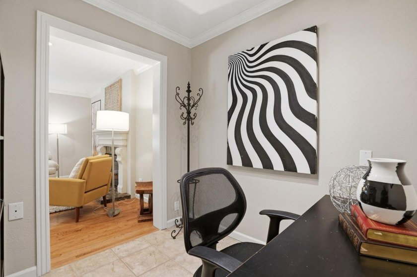 PRIZED CORNER LOT WITH STUNNING REMODEL IN SERENE ALMADEN | - photo 19