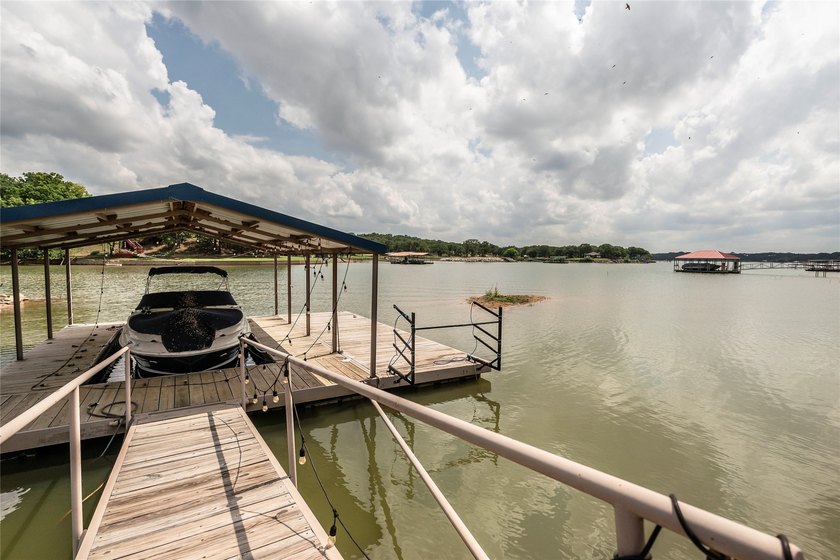 Lakefront Living on Lake Nocona! Escape to this spacious - photo 24