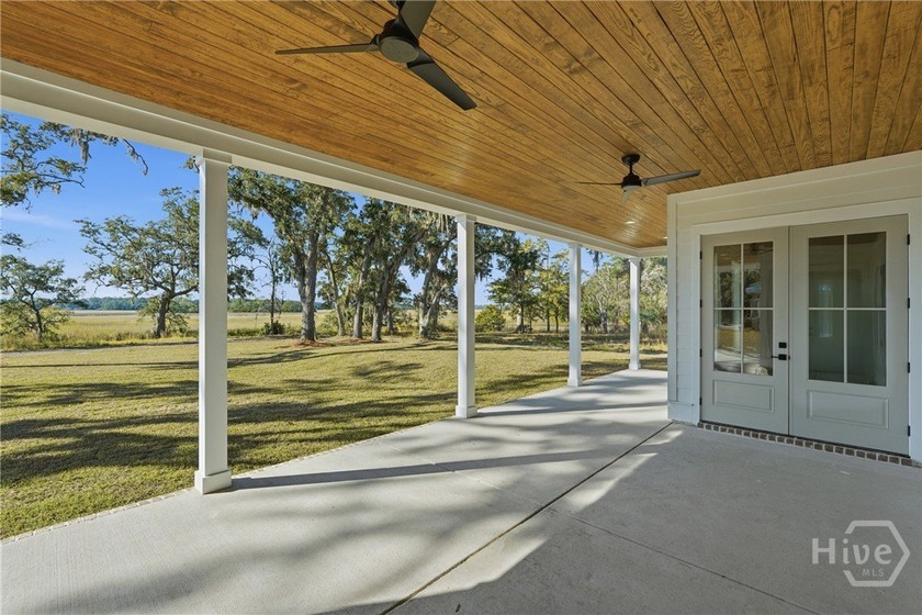 Luxurious marsh-front, newly constructed custom home on .78 - photo 7