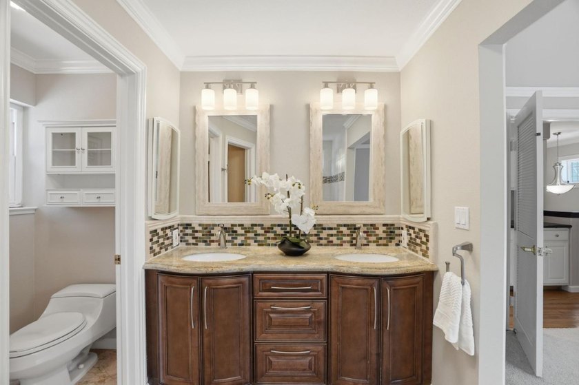 PRIZED CORNER LOT WITH STUNNING REMODEL IN SERENE ALMADEN | - photo 28