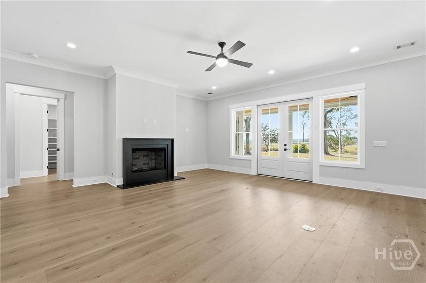 Luxurious marsh-front, newly constructed custom home on .78 - photo 9