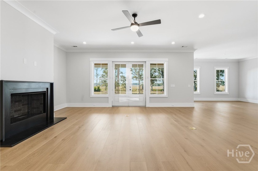 Luxurious marsh-front, newly constructed custom home on .78 - photo 10