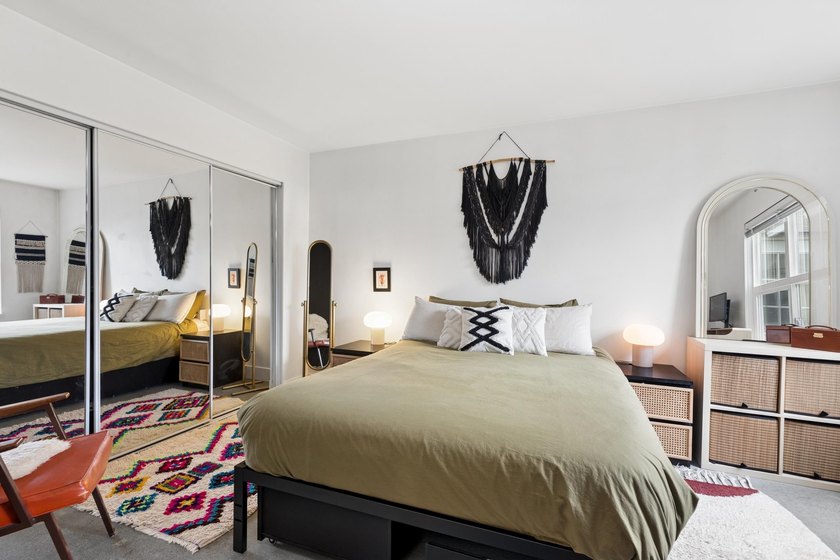 Welcome to St. George Place in the heart of Mount Pleasant. This - photo 21