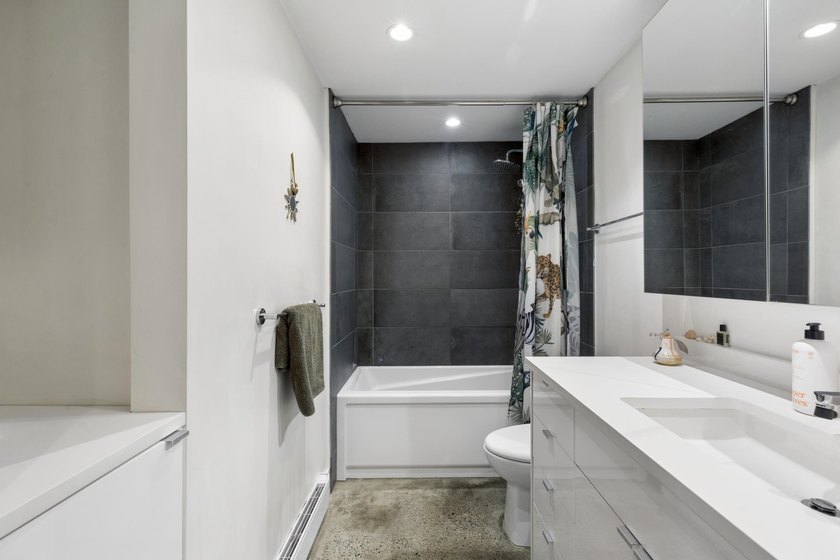 Welcome to St. George Place in the heart of Mount Pleasant. This - photo 24