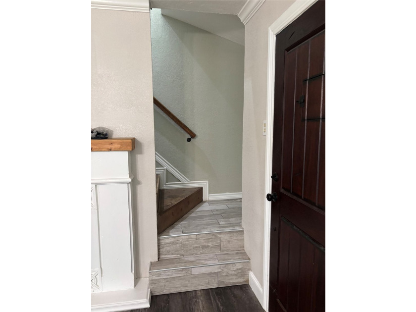 Welcome to 910 NE 31st St in Grand Prairie, TX This beautifully - photo 22