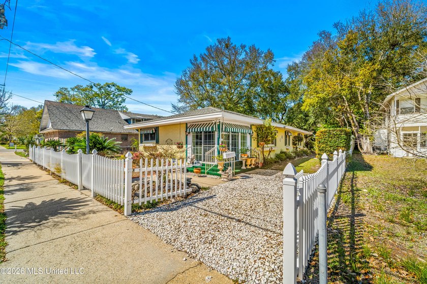 Charming coastal cottage - now vacant and ready for quick - photo 9