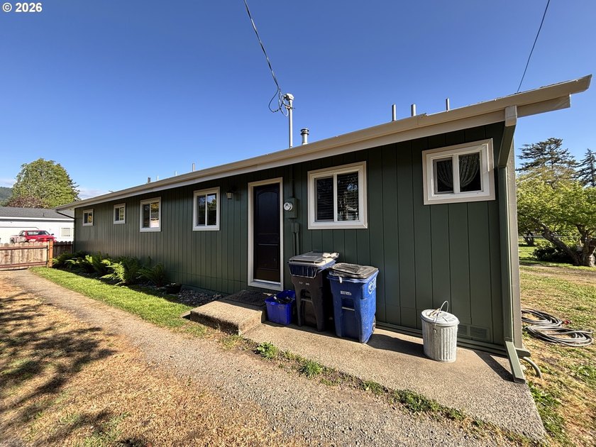 Welcome home to this beautifully maintained 1969 charmer - photo 45