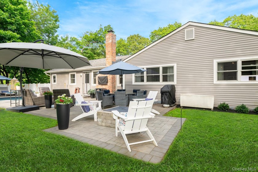 Welcome to 30 Ferndale Avenue, a beautifully maintained - photo 13