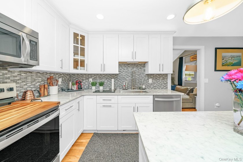 Welcome to 30 Ferndale Avenue, a beautifully maintained - photo 17