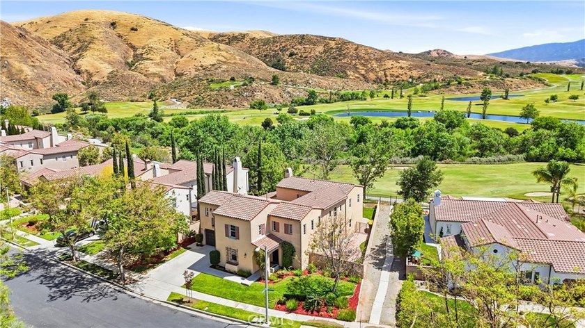 Price to sell--only $276/SF for a beautiful view home! Set - photo 2