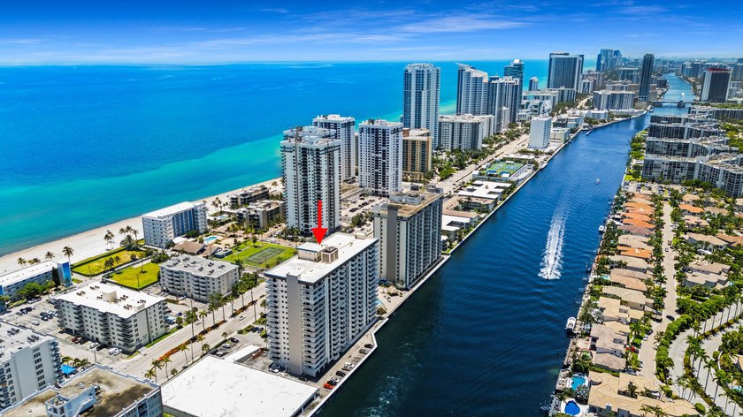 Wake up to breathtaking sunrises and unobstructed ocean views - photo 5