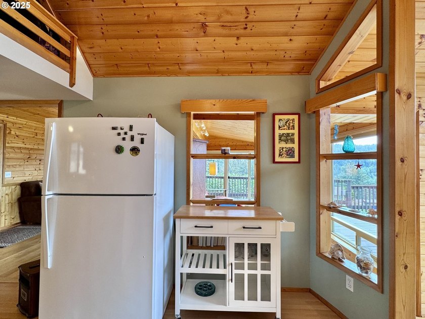 Welcome to one of the Coolest Ocean View Properties available in - photo 24