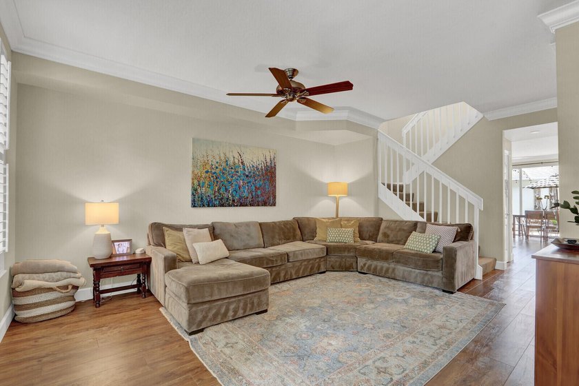 Impeccable 3 BR / 2.5 BA / 2 car garage duplex townhome - photo 2
